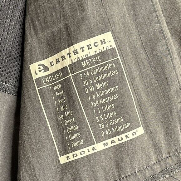 Eddie Bauer Legend McNary Button Up Shirt Men's XL Vented Solid Gray Pocketed - Picture 11 of 12